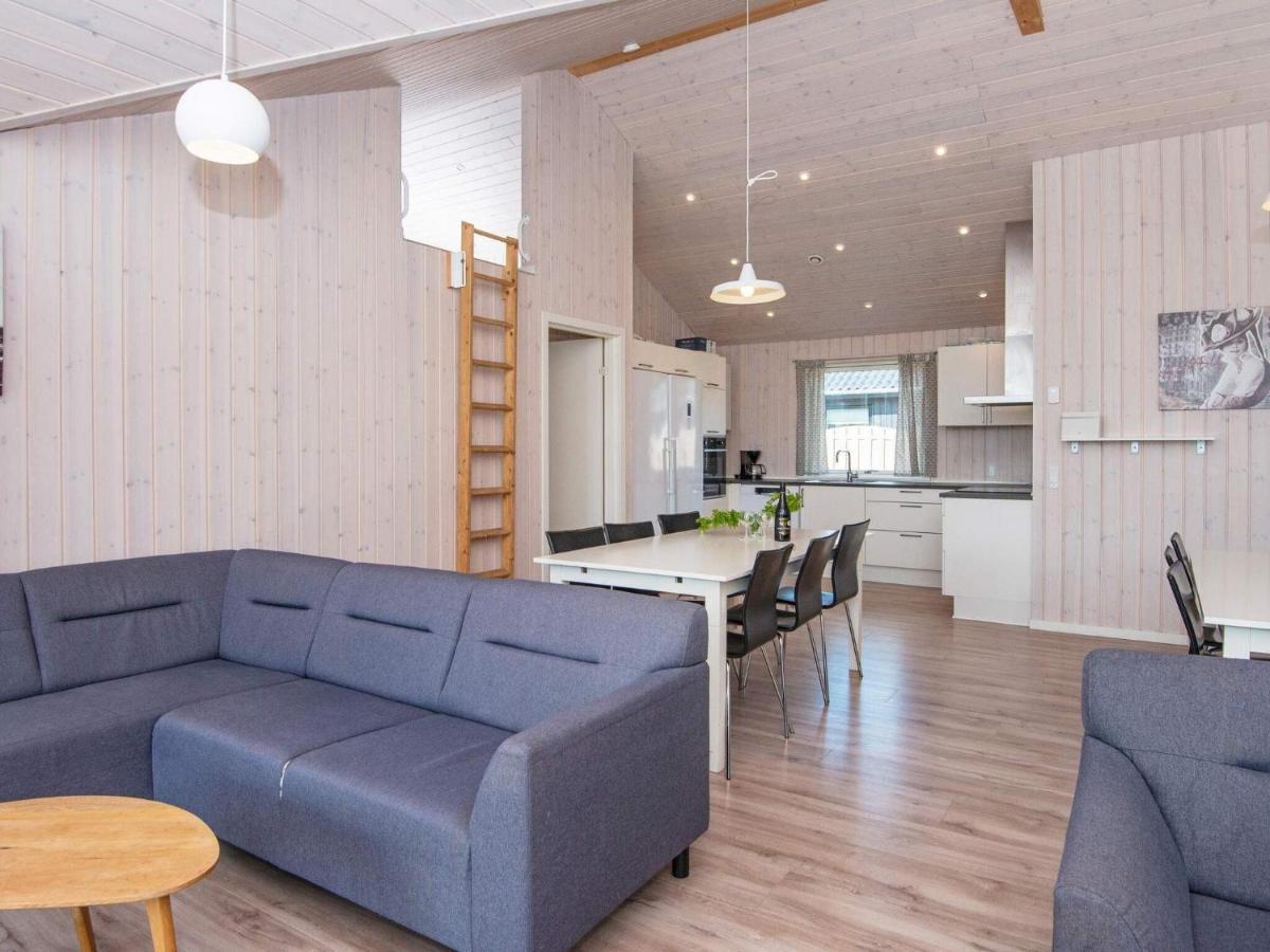 16 Person Holiday Home In R M Рёмё-Киркебю Экстерьер фото